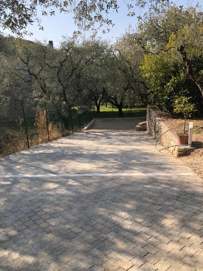 Ca' De L'Achille Apartman Torri del Benaco Kültér fotó